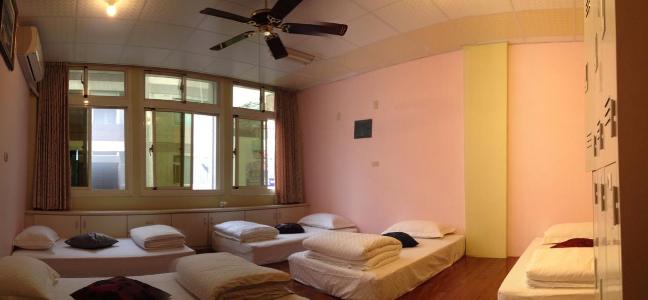 Handy Hostel Hualien Eksteriør billede