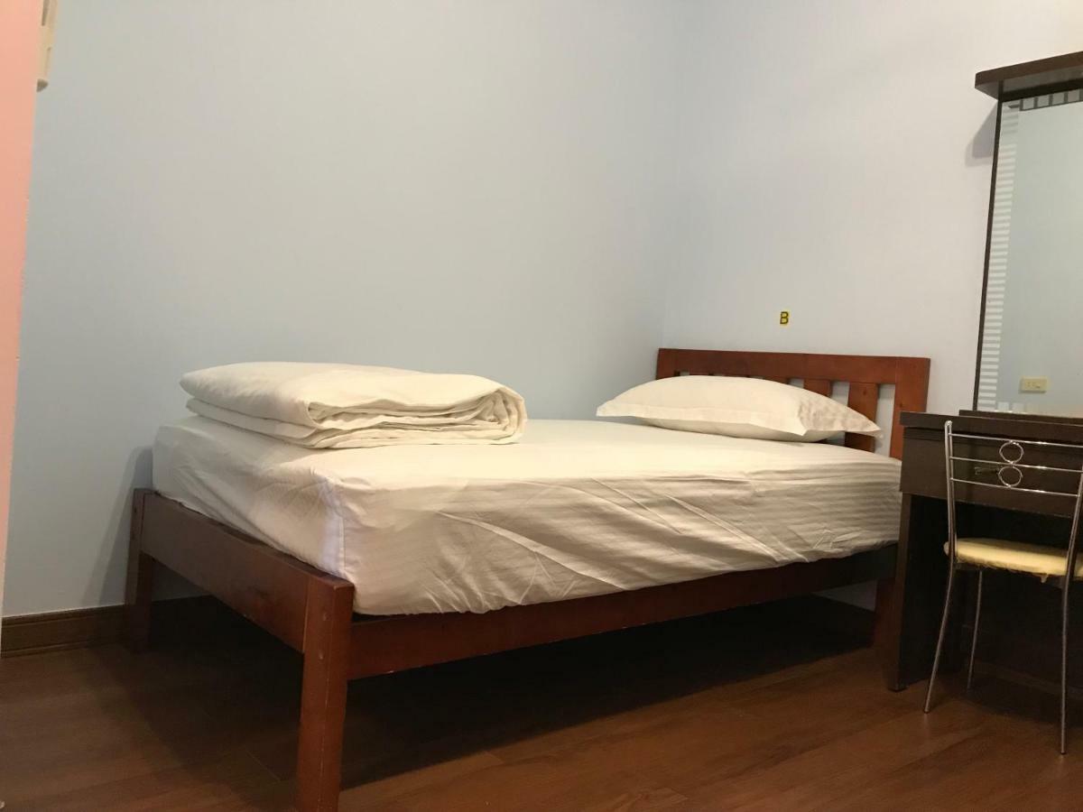 Handy Hostel Hualien Eksteriør billede