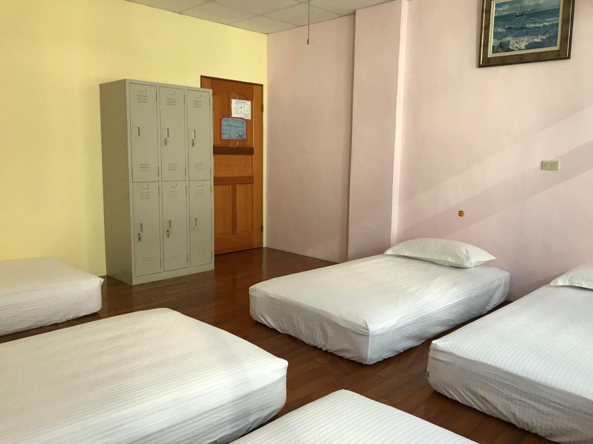 Handy Hostel Hualien Eksteriør billede