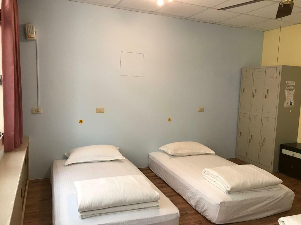 Handy Hostel Hualien Eksteriør billede